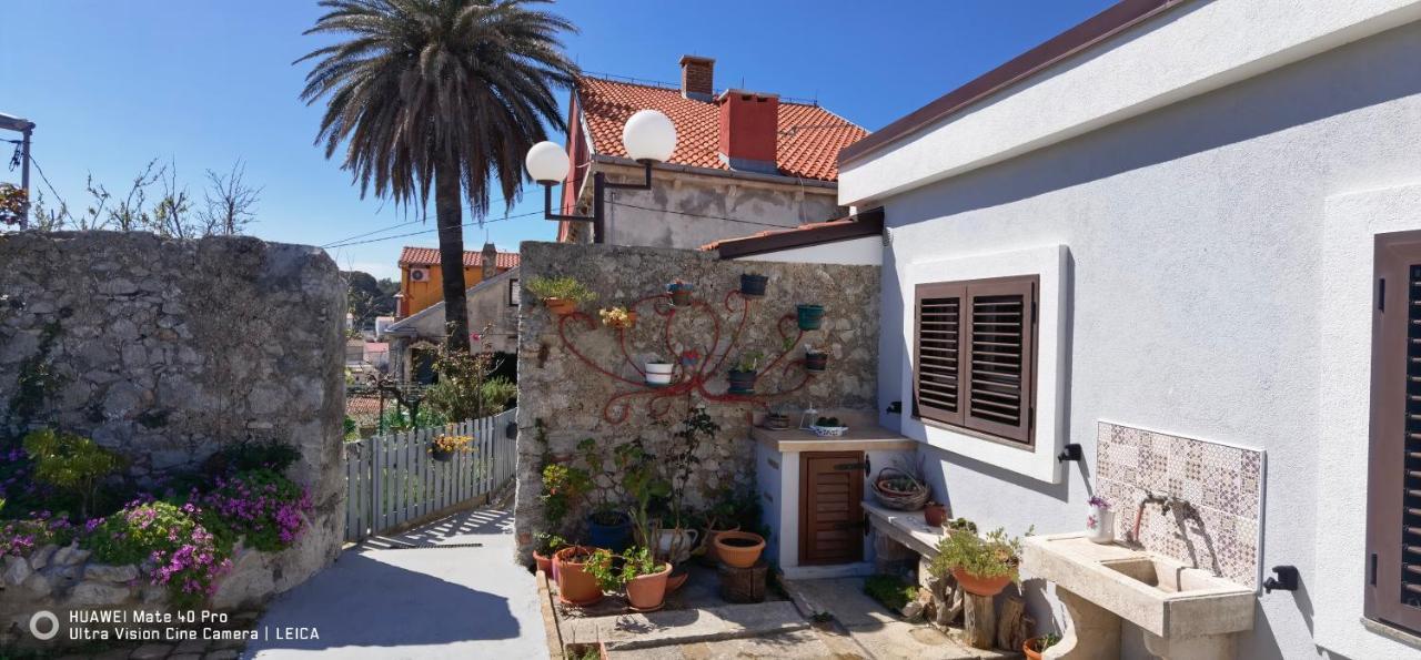 Guesthouse Palma Mali Lošinj Eksteriør bilde