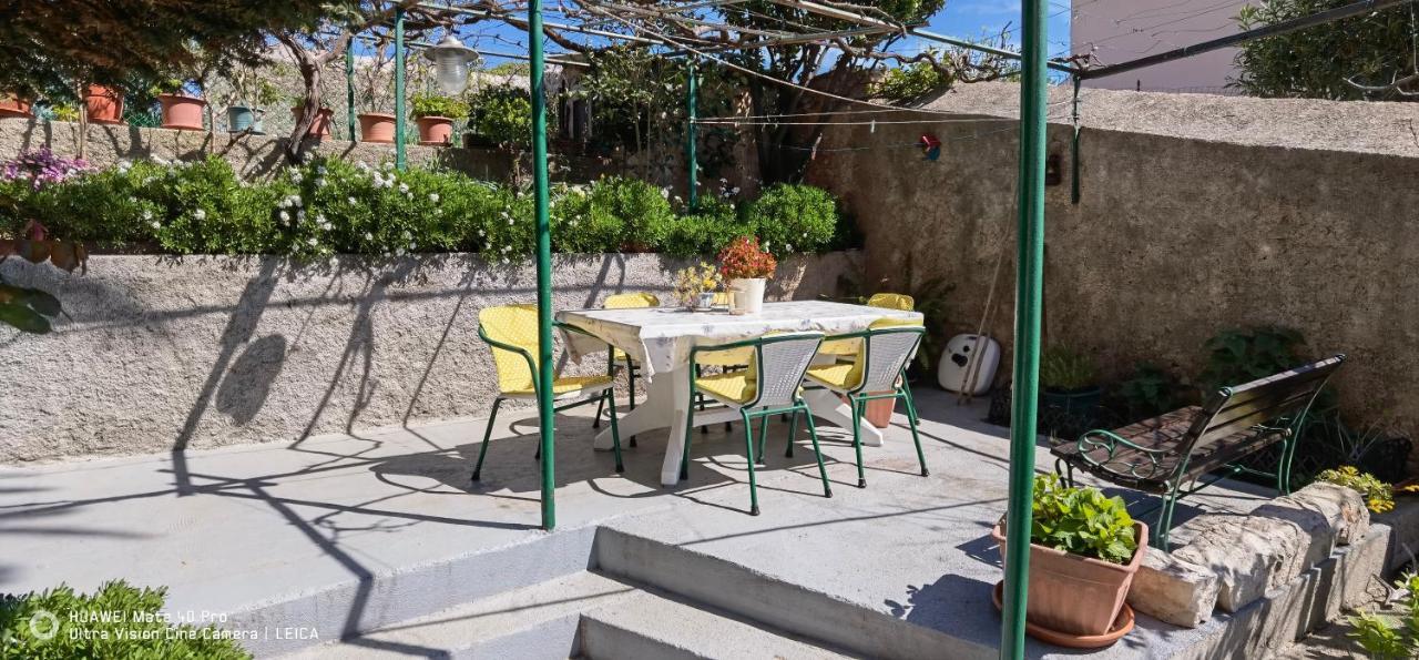 Guesthouse Palma Mali Lošinj Eksteriør bilde